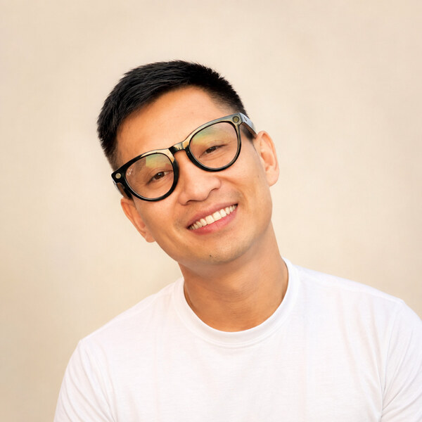 Kevin, nail technician at Great Nails & Spa Blaine